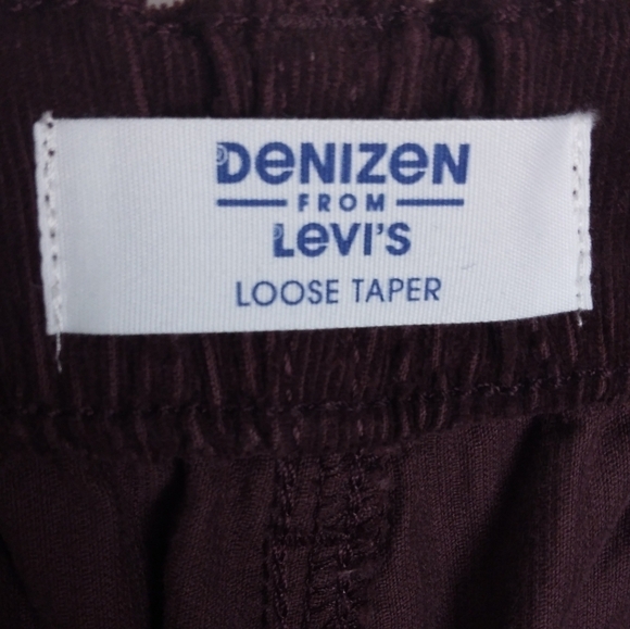 LEVI'S Denizen High-Rise Loose Taper Corduroy Pant in Burgundy - Picture 10 of 12